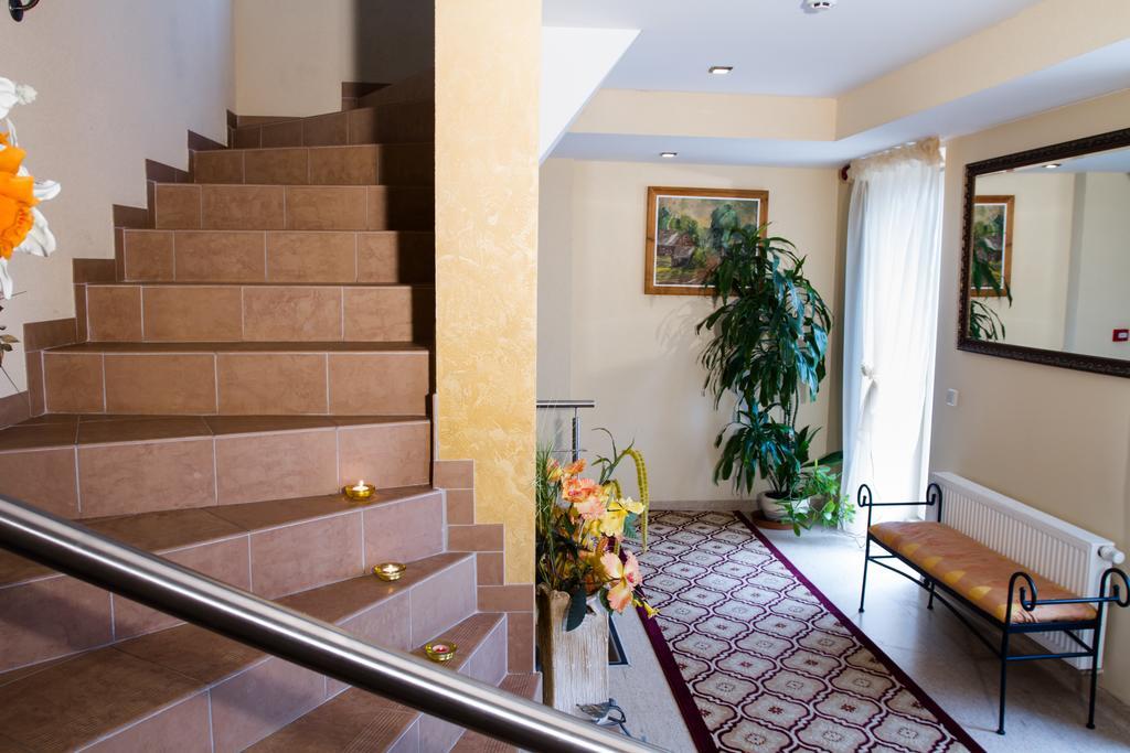 Po Juros Banga Hotel Palanga Ngoại thất bức ảnh